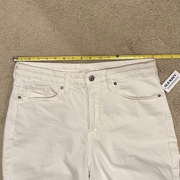 White Jeans: NWT Old Navy High-Waisted OG Straight Ankle Jeans; Size 10 tall - Picture 6 of 9